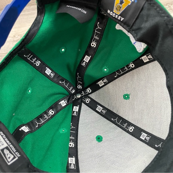 New Era Vintage Hockey Hat Hartford Whalers Medium-Large Hurricanes Carolina - Picture 6 of 10